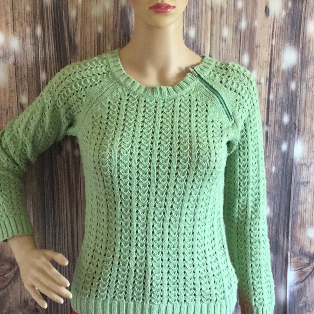 American Eagle Outfitters zipper sweater